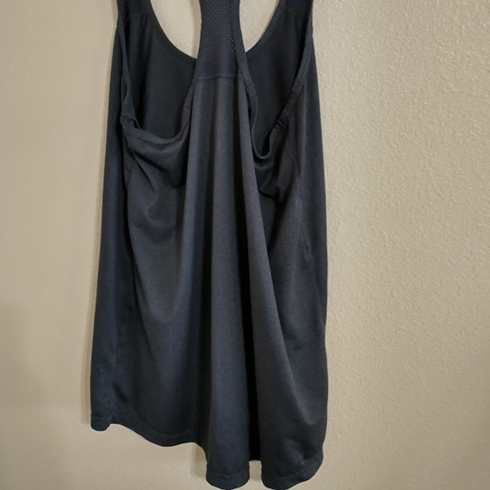 TANK TOP - Mix it Up - size small - Picture 2 of 3